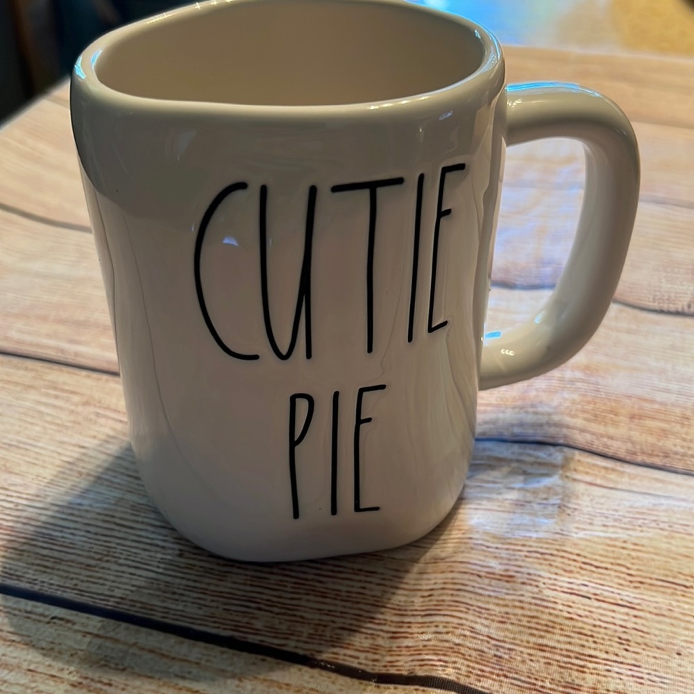Rae Dunn Artisan Collection “Cutie Pie” Mug